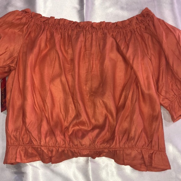 Derek heart off the shoulder - Picture 2 of 5